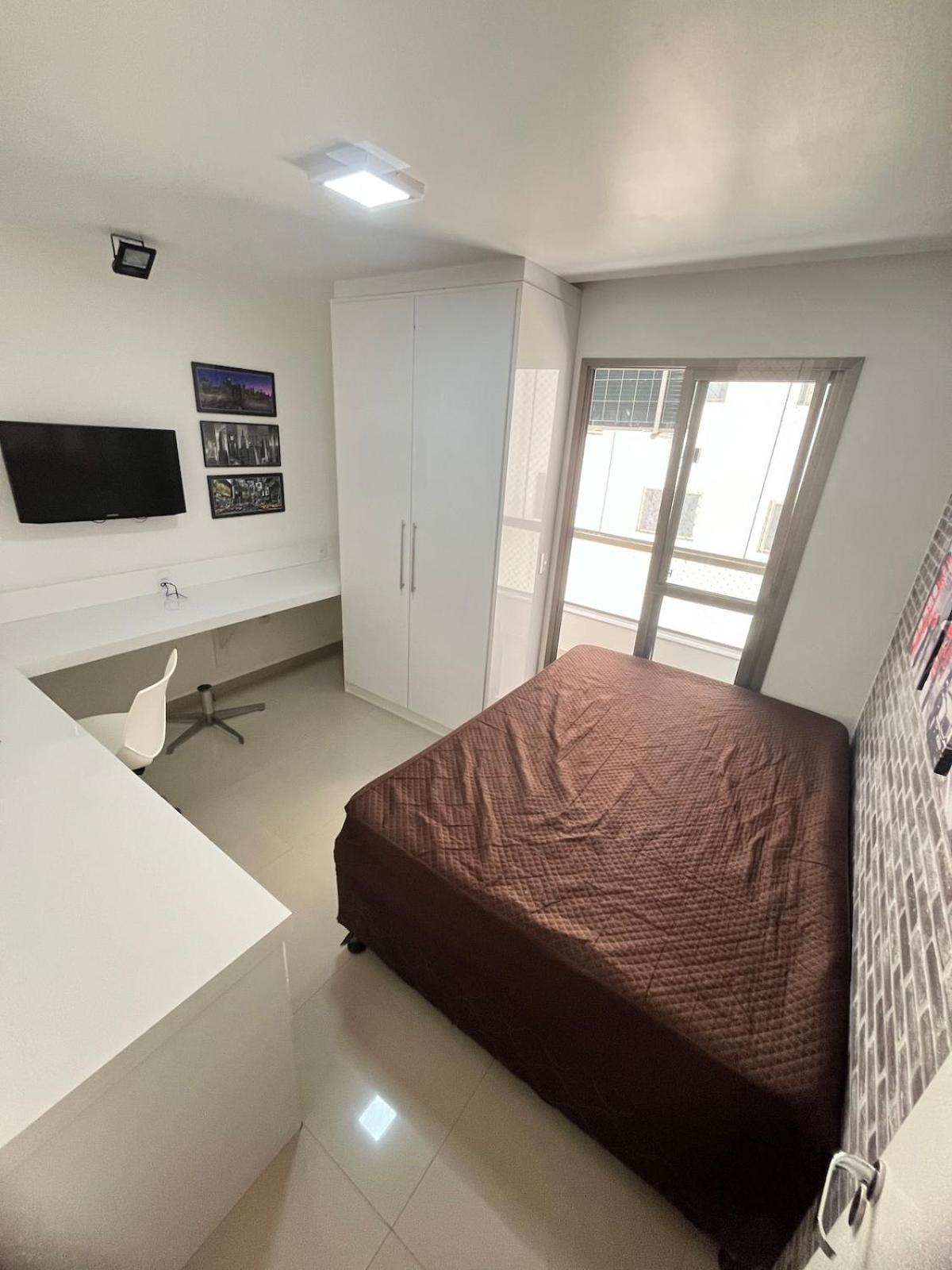 - 4 Quartos E 2 Com Ar Quiosque 16 *